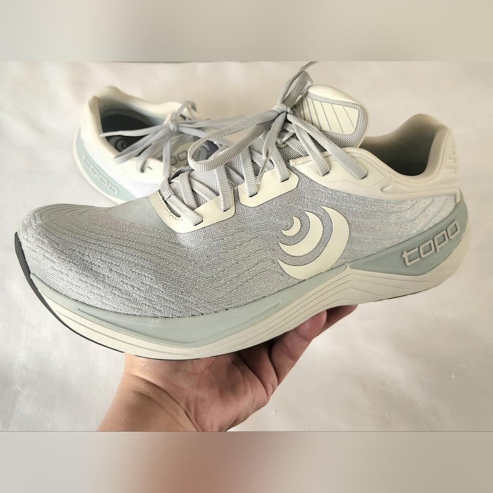 Topo Athletic M-Ultrafly 5 Road Running Shoe  Mens US Sizes 12.5 Rare Sneakers